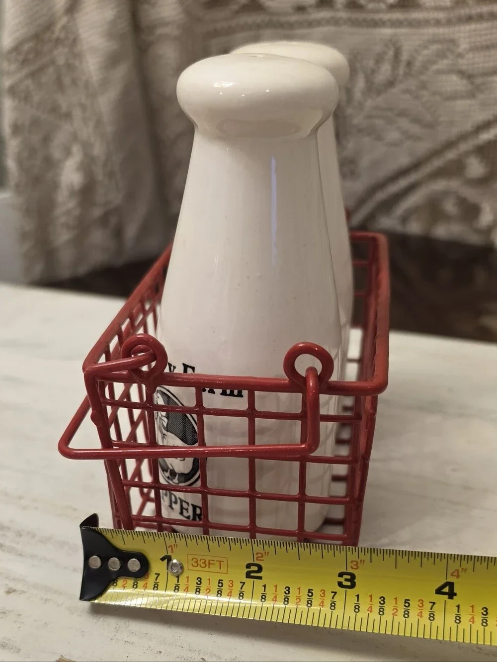 Vintage Country Farm Ceramic Milk Bottle Salt & Pepper Shakers Red Caddy Duck